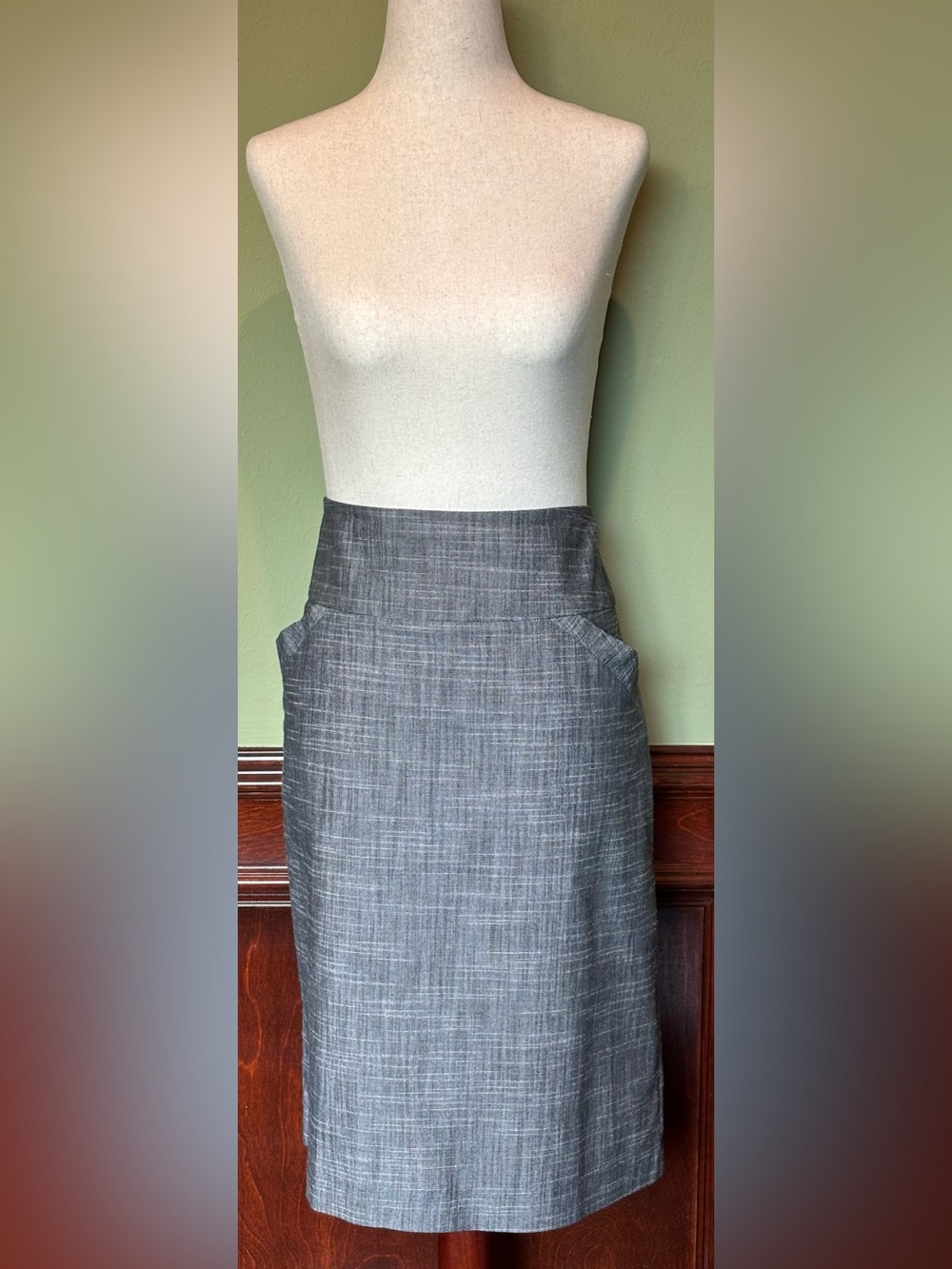 Larry Levine Gray Textured Pencil Skirt